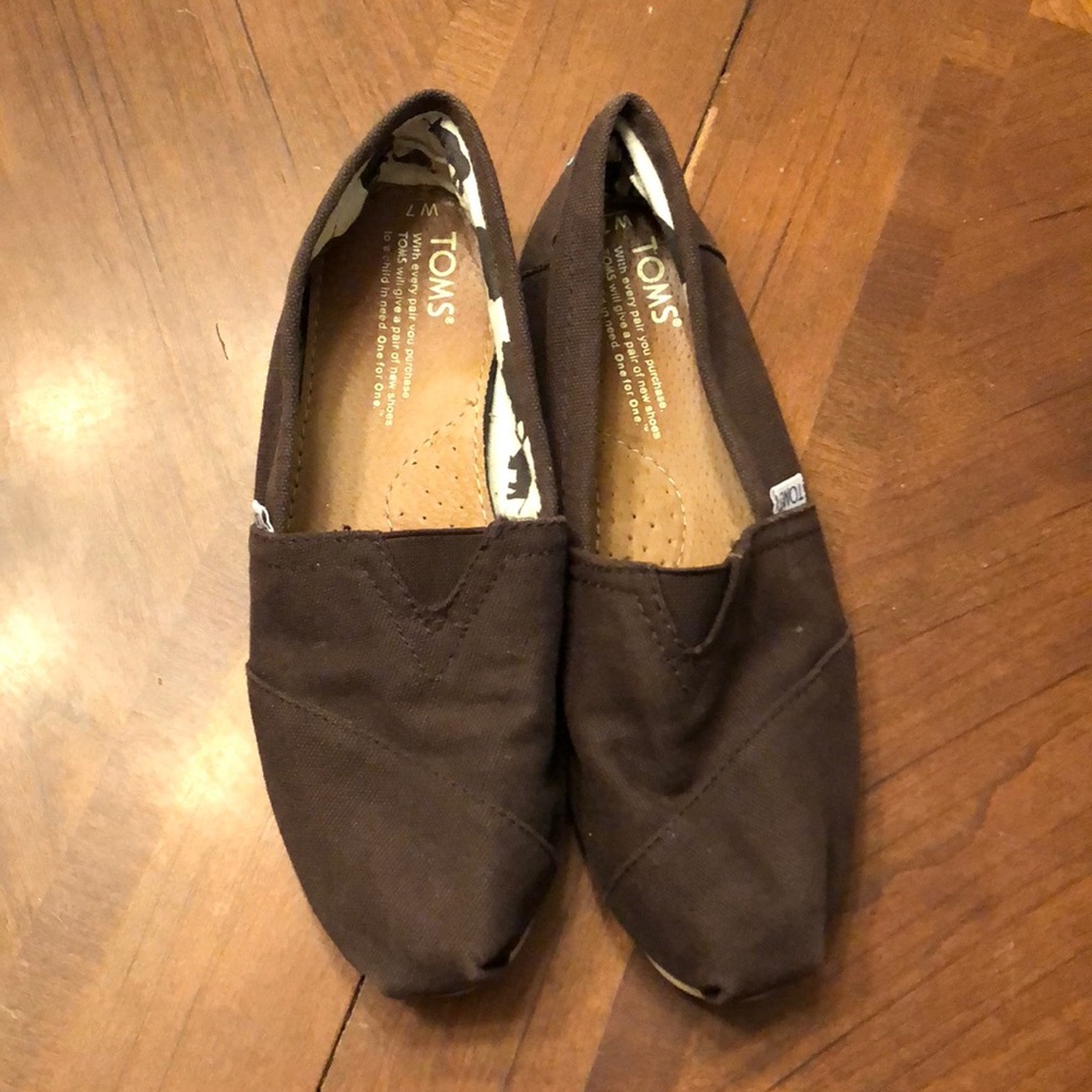 Toms